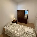 Dom wakacyjny Casa Inteira Santos's House Aveiro